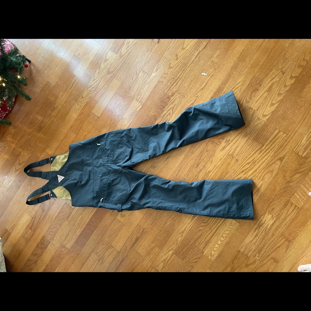 Air blaster snowboard or ski bibbed overall pants for women. Size large.